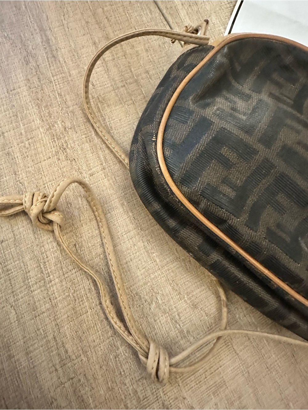 Fendi Purse with Tan Trim authenticated - Picture 5 of 6